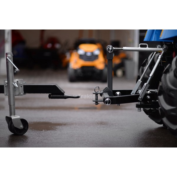 Universal trailer hitch cat. I