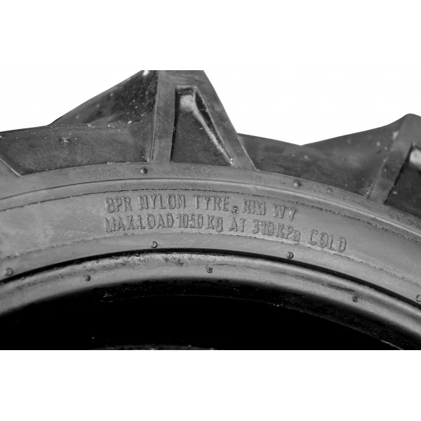 Pneu agricole 8.3-22 8PR - bande de roulement haute