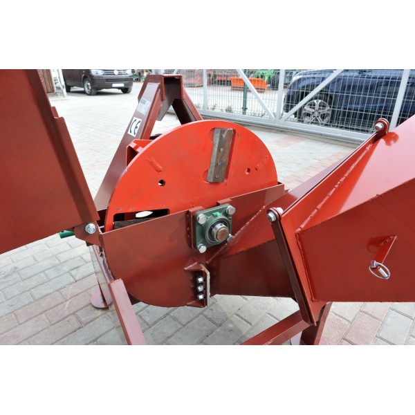 Diskový štiepkovač R-13 Demarol