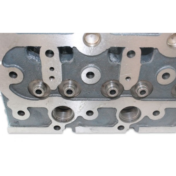 Głowica silnika Kubota D750 cylinder head