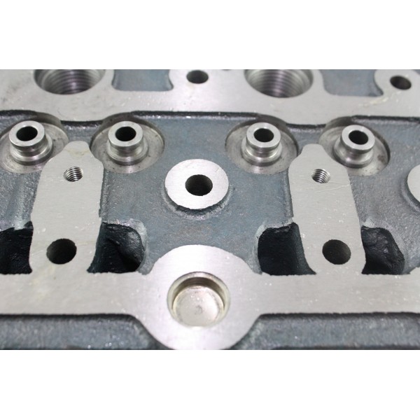 Głowica silnika Kubota D750 cylinder head