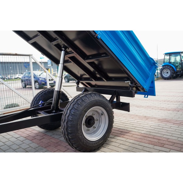 Single-axle agricultural trailer 2.5T with a 4FARMER tipper