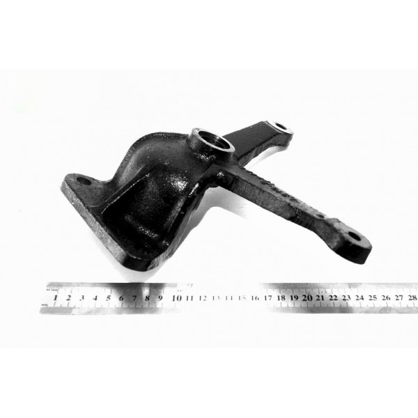 Ramię zwrotnicy układu kierowniczego Mitsubishi VST MT180/222/270