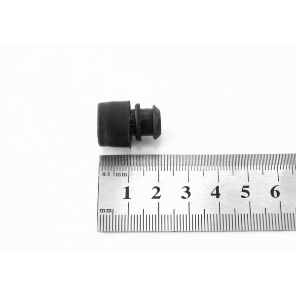 Korek odpowietrzający przedniej osi Mitsubishi VST MT180/222/270