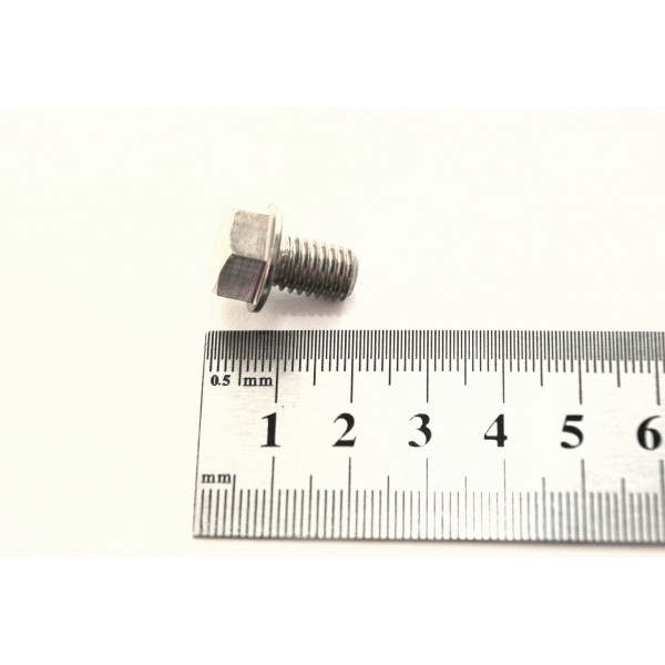 Fuel tank support cap