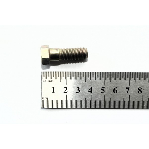 Šroub M10 x 30 mm Mitsubishi VST