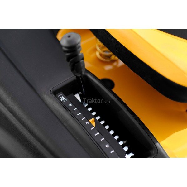 Cub Cadet XT1 OR106