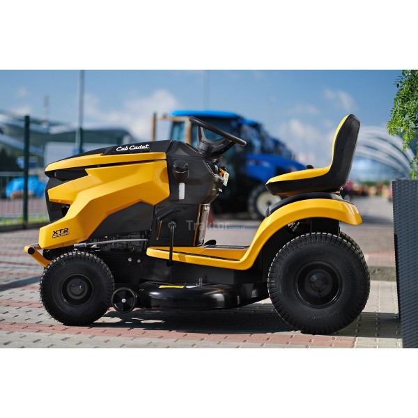 Cub Cadet XT2 PS107