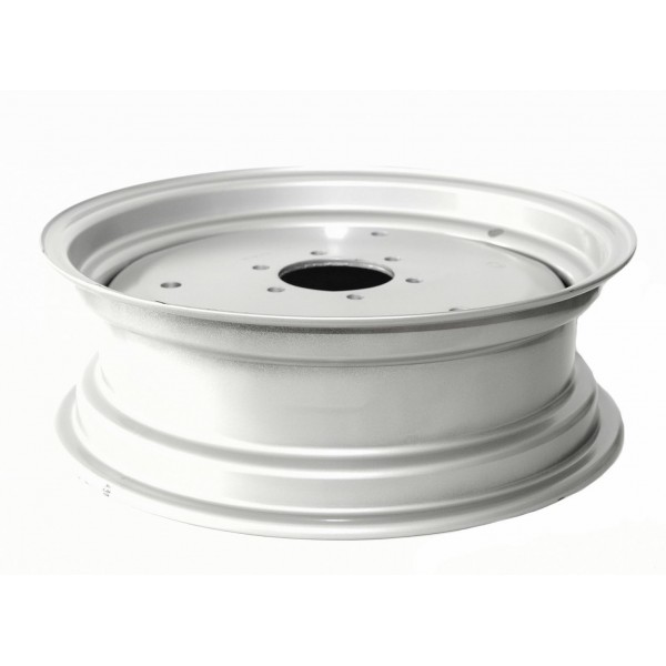 Llanta trasera Mitsubishi VST