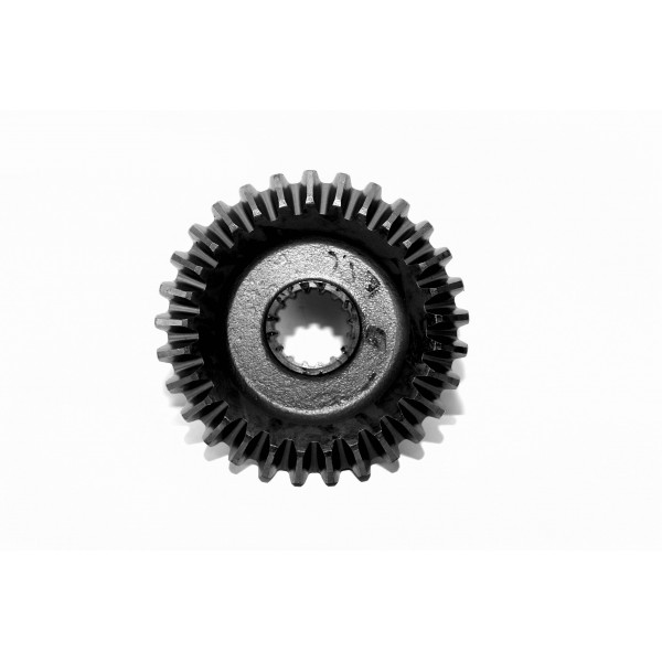 Mitsubishi VST MT180/224/270 ozubené kolo přední nápravy
