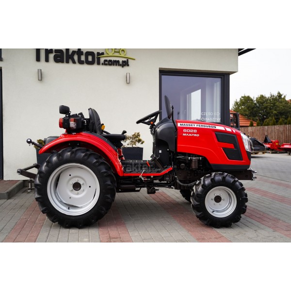Massey Ferguson MF6028