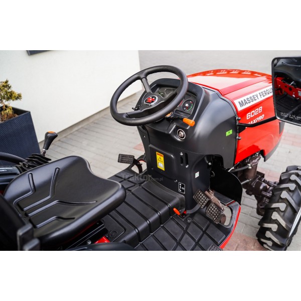 Massey Ferguson MF6028