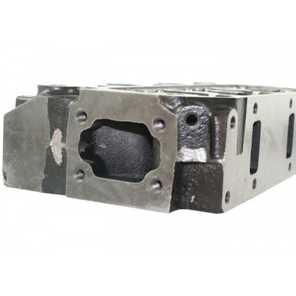 3D84 engine cylinder head