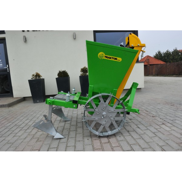 Single-row three-point planter Cat I, Cat II for tuber plants Bomet