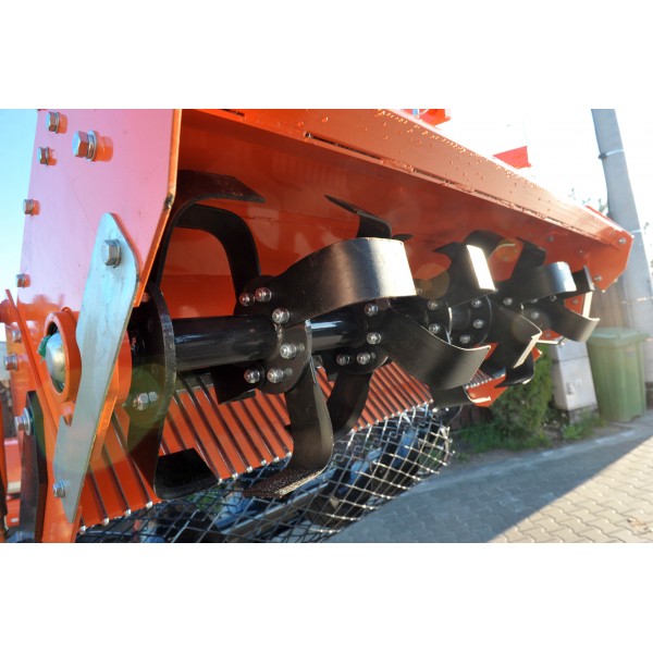 Separační kultivátor SB125