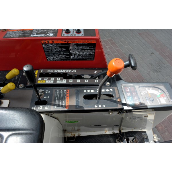 Mitsubishi MC10 tracked dumper 10 HP