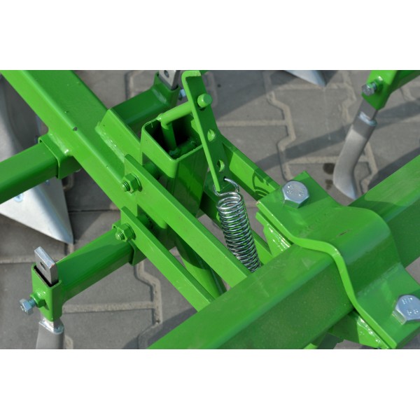 BOMET P475 three-section, two-row hoe-rigger