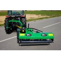 Hinterseitig Schlägermäher AGL125 auf Ausleger