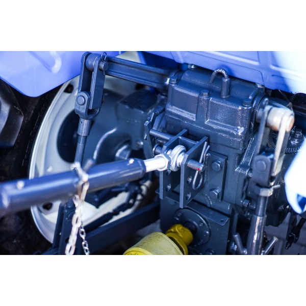 Mitsubishi MT2201D 4 x 4 21,7 PS
