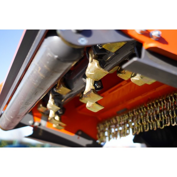 Mitsubishi MT2201D 4 x 4 21,7 PS