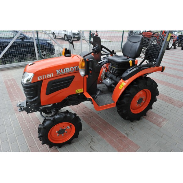 Ciągnik Kubota B1181 | opinie | video | dane | cena