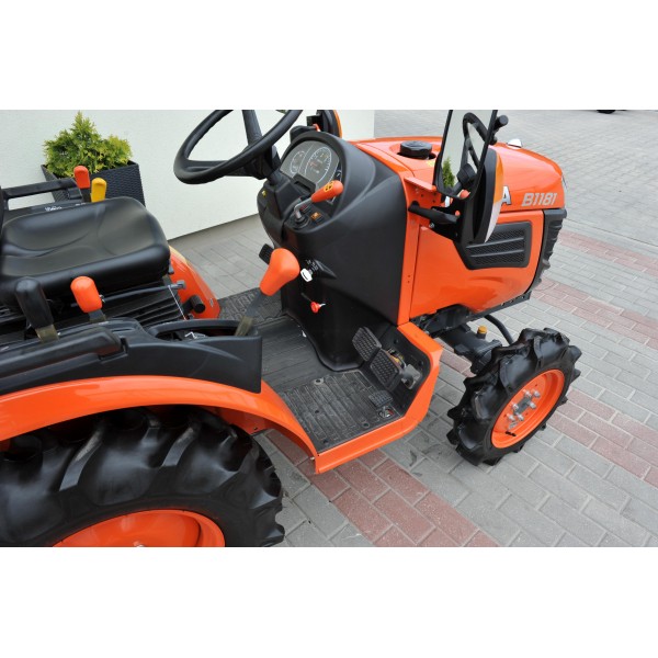 Ciągnik Kubota B1181 | opinie | video | dane | cena
