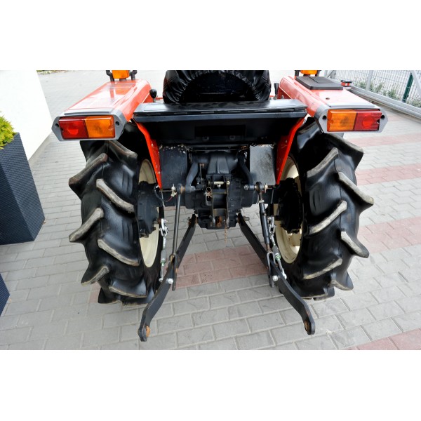 Yanmar F215 4x4 21KM | Traktor.com.pl