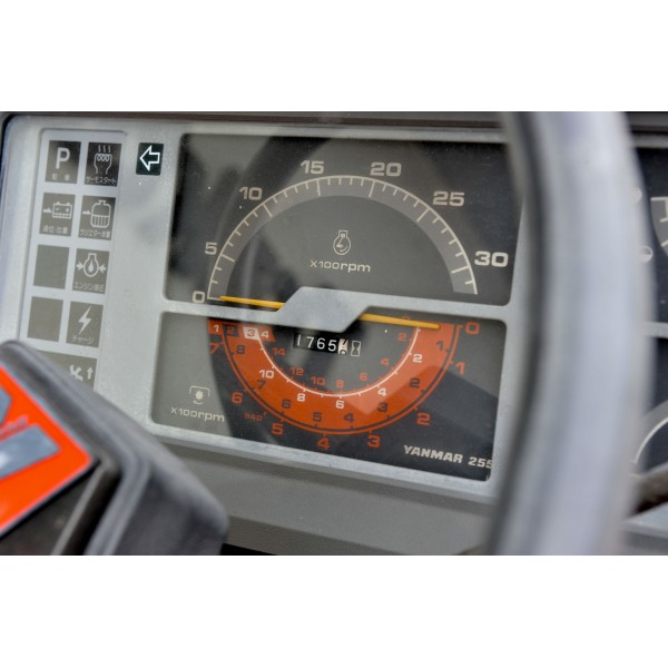 Yanmar F215 4x4 21KM | Traktor.com.pl