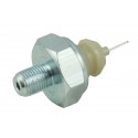 Czujnik ciśnienia oleju / Mitsubishi L3E / Cub Cadet 7192 / 7193 / 7194 / 7195 / 7232 / 7234 / 7272 / 7300 / 7305