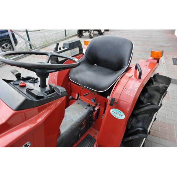 Shibaura P17F 4x4 17 KM | Traktor.com.pl