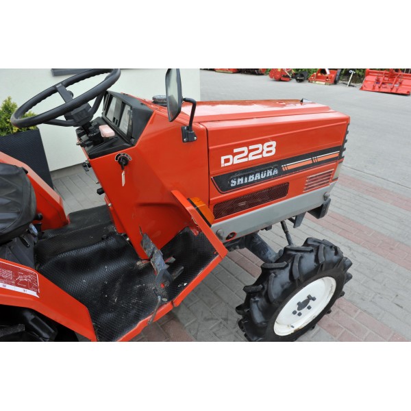 Shibaura D228 4x4 22 PS