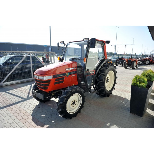 Yanmar AF350J 4x4 35 KM | Traktor.com.pl