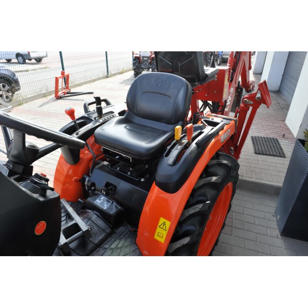 Ciągnik Kubota B2741 Neo Star / LW-5 | opinie | video | dane | cena