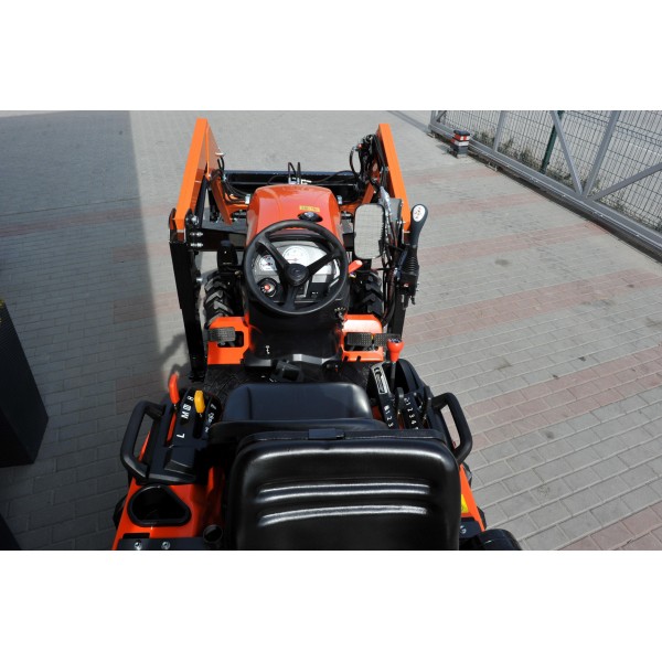 Ciągnik Kubota B2741 Neo Star / LW-5 | opinie | video | dane | cena