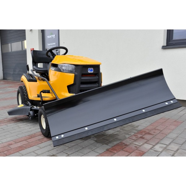 Sněžný pluh pro traktorovou sekačku Cub Cadet XT 4FARMER se záběrem 120 cm