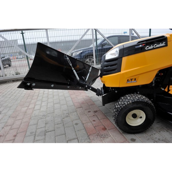 Snow plow for 120 cm Cub Cadet LT/MTD lawn tractor