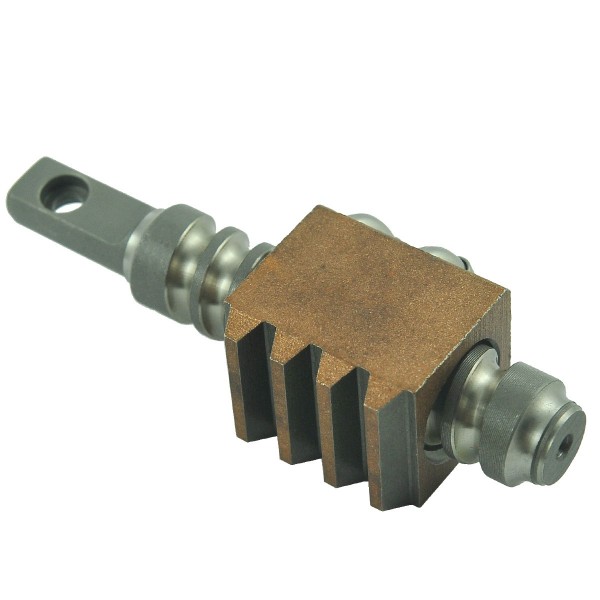 Wałek kolumny kierowniczej / 135 mm / Kubota L1802 / L2002 / L2202 / L2402 / L2602 / L2802 / L3202 / L3602 / L4202