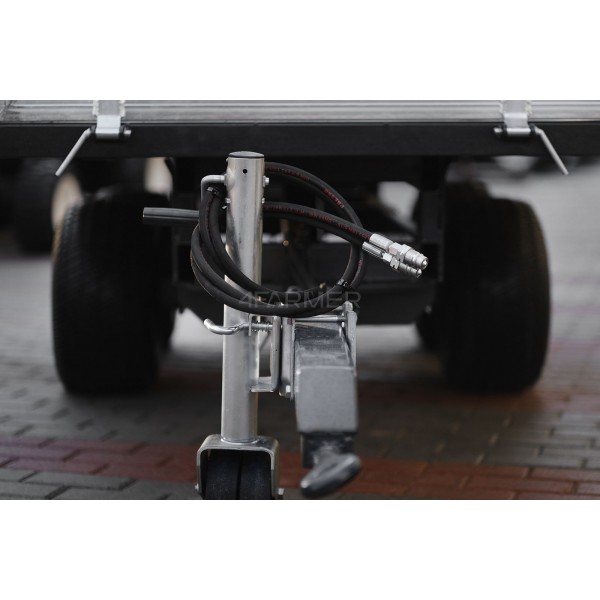 Two-axle agricultural trailer 2.5T with a 4FARMER trailer