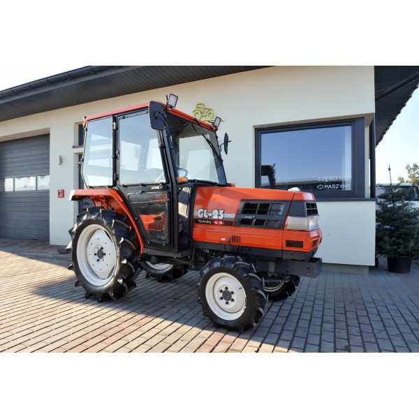 Ciągnik Kubota GL23 / CAB | opinie | video | dane | cena