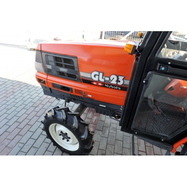 Ciągnik Kubota GL23 / CAB | opinie | video | dane | cena