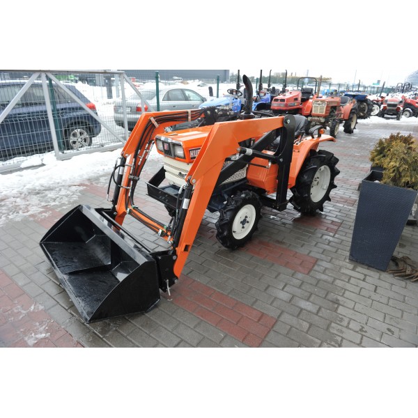 Ciągnik Kubota ZB1402 DT / TUR | opinie | video | dane | cena