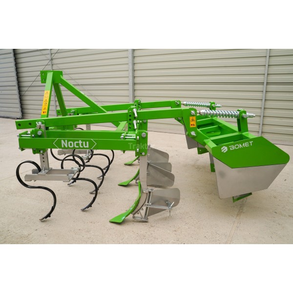 U865/9 potato ridger with Noctu Bomet profiling attachment
