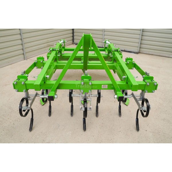 U865/9 potato ridger with Noctu Bomet profiling attachment