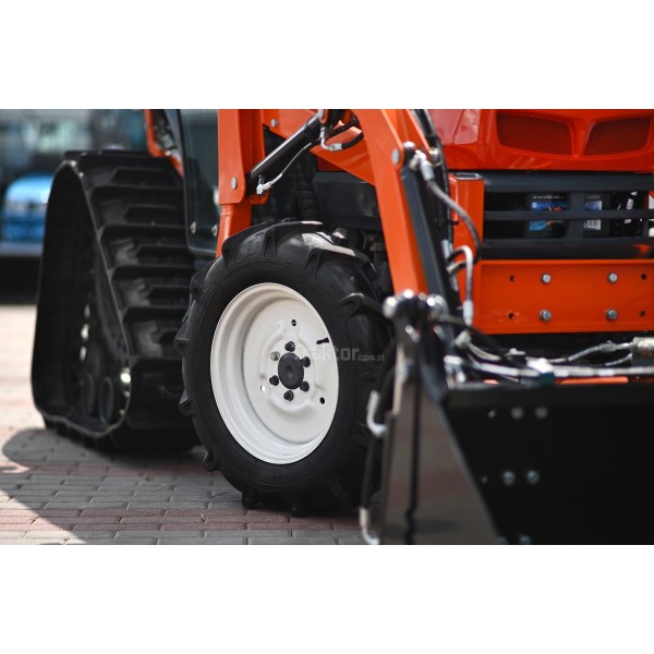 Kubota KT27 4x4 - 26,7 CV + cargador frontal 4FARMER