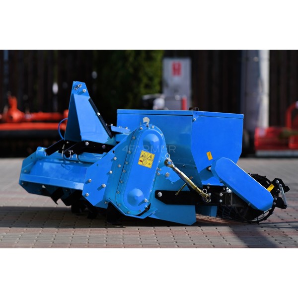 Oddeľovací kultivátor so sejačkou SBZ 165 Standard 4FARMER (modrý)