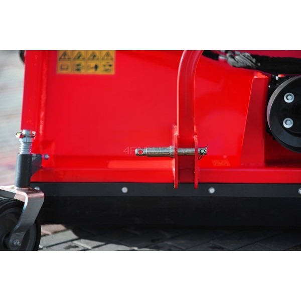 Schlegelmäher mit Grasfangkorb FCN 160 Professional 4FARMER