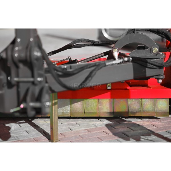 AGHKC 180 Professional rear-side flail mower (red) 4FARMER