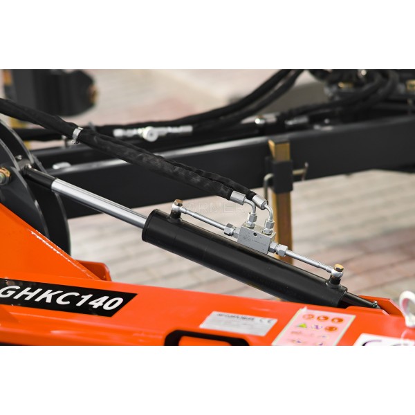 AGHKC 140 Desbrozadora de martillos trasera profesional (naranja) 4FARMER