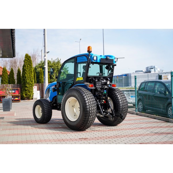 Traktor LS MT3.50 HST / CAB / TURF | recenze | video | cena