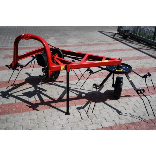 Przetrząsacz karuzelowy ciągnikowy do siana PAJĄK 2 TRX | Traktor.com.pl